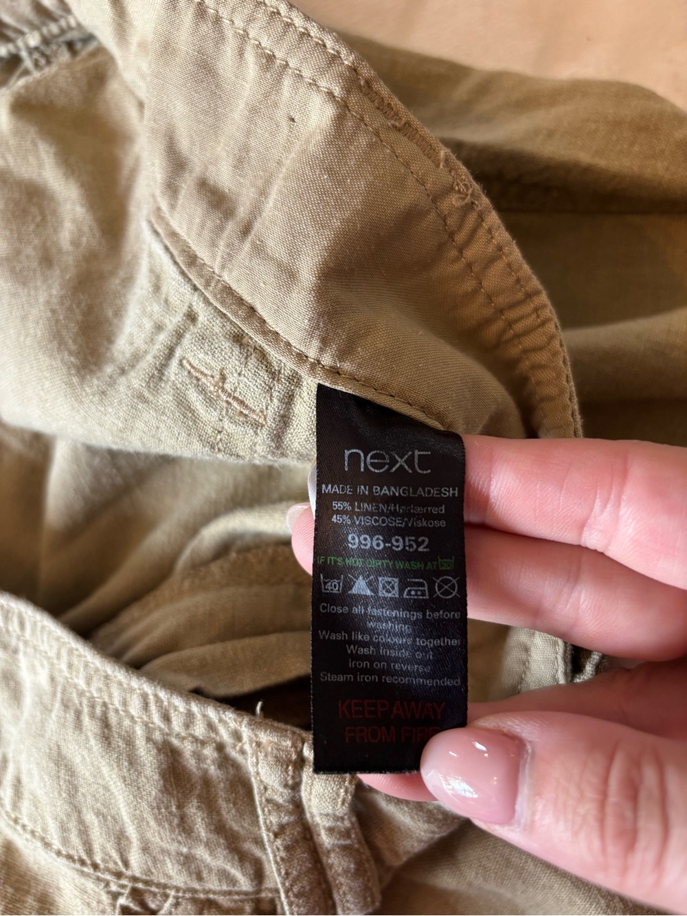 next Wide-Leg Women's Chinos in Light Tan - Picture 3 of 5